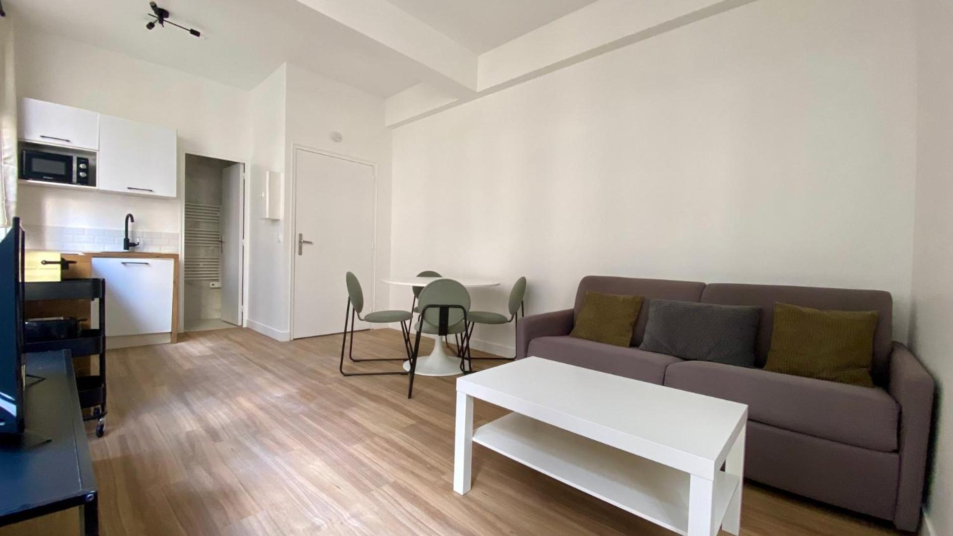 Appartement Charmant Proche Grands Boulevard 4P パリ エクステリア 写真