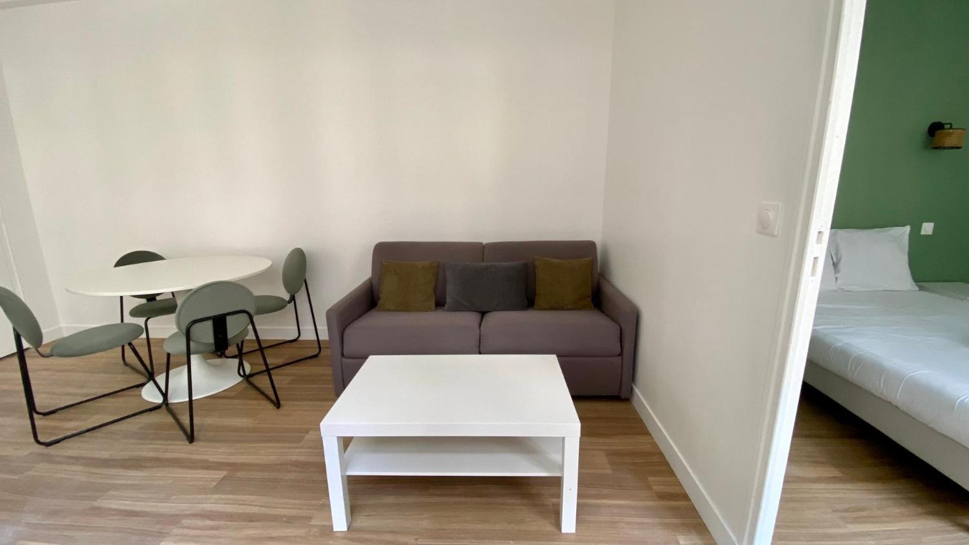 Appartement Charmant Proche Grands Boulevard 4P パリ エクステリア 写真