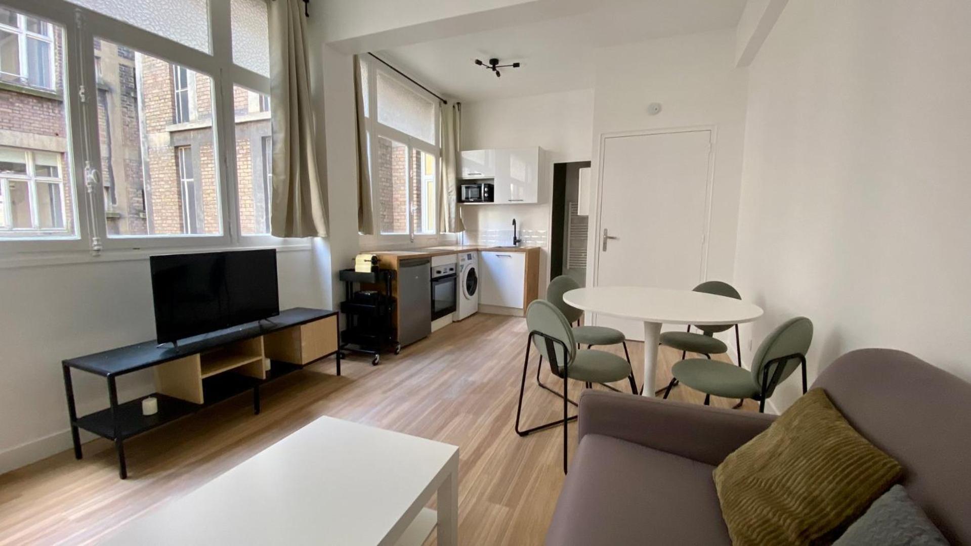 Appartement Charmant Proche Grands Boulevard 4P パリ エクステリア 写真