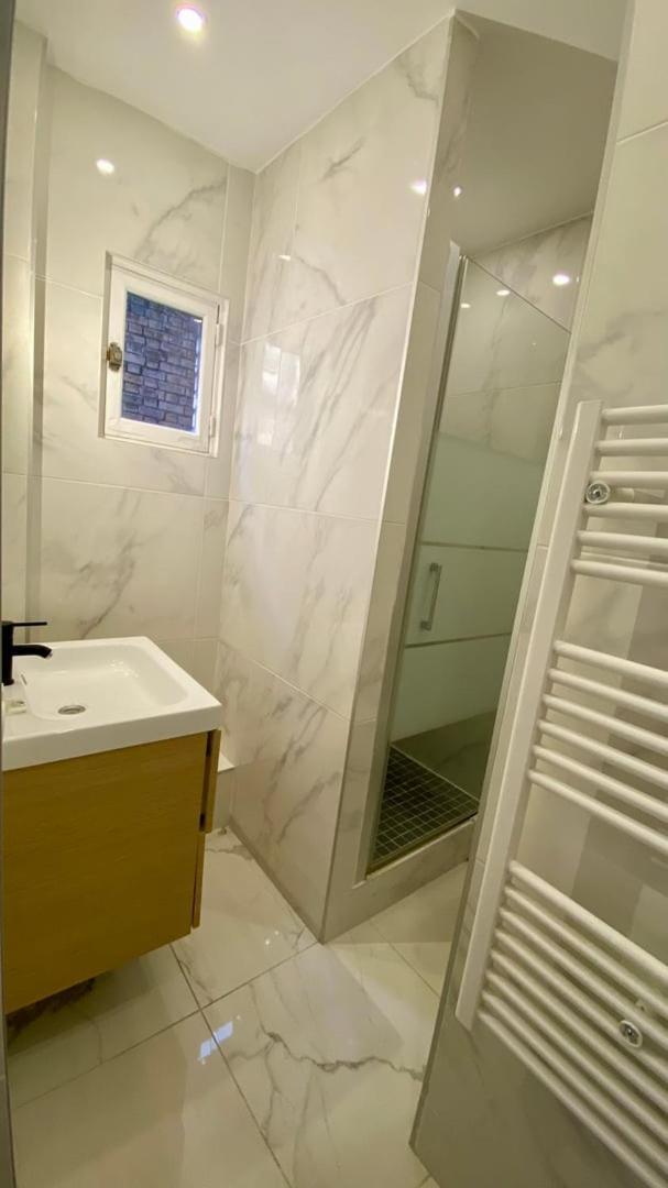 Appartement Charmant Proche Grands Boulevard 4P パリ エクステリア 写真